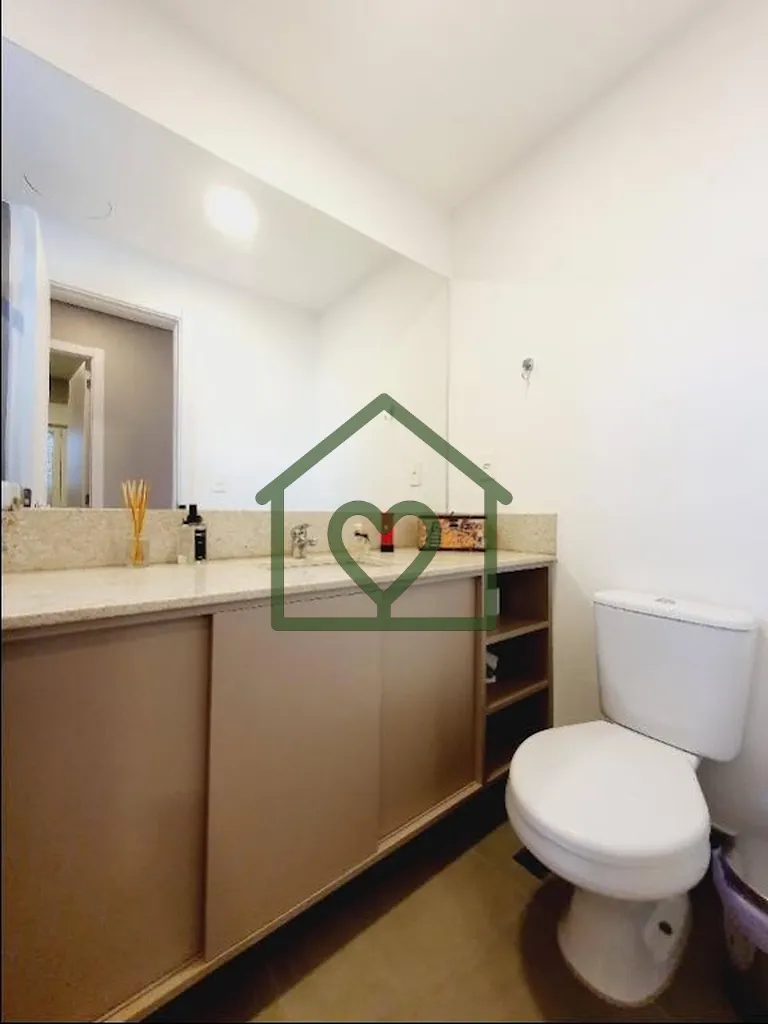 Imagem Excelente apartamento totalmente mobiliado, com planta de 3 dormitórios transformada em 2, sendo 1 ...