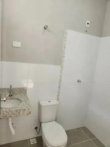Imagem Comercial à venda 4 Quartos, 3 Suites, 2 Vagas, 300M², Vila Paraíba, Guaratinguetá - SP