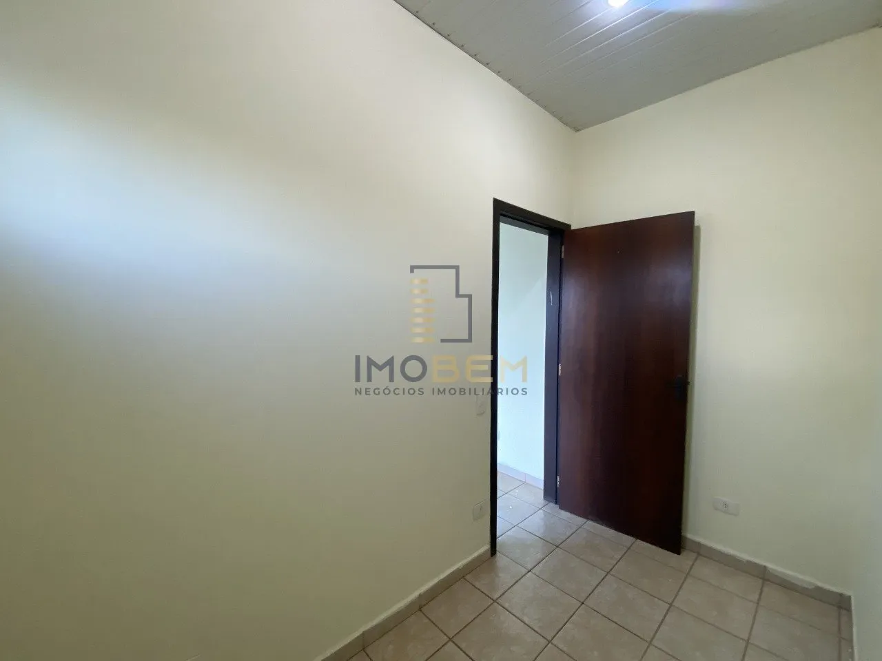 Imagem Excelente espaço de coworking disponível para alugar no Setor Comercial de Sinop. 

Com uma área ...