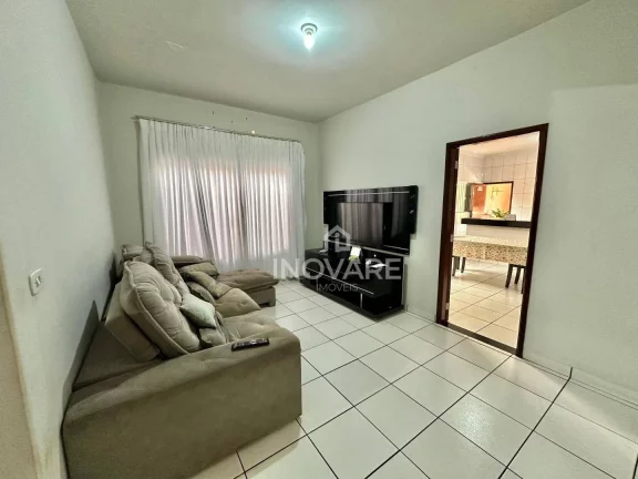 Imagem Casa com 3 dormitórios à venda, 260 m² por R$ 670.000,00 - Setor Social - Itumbiara/GO