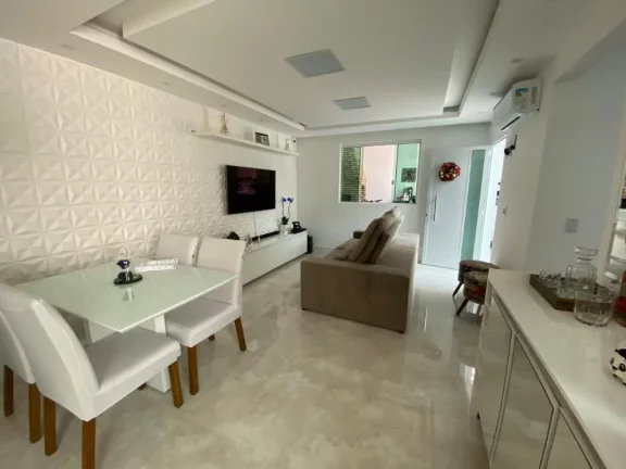 Imagem Sobrado com 2 dormitórios à venda, 120 m² por R$ 480.000,00 - Jardim Estela - Poá/SP