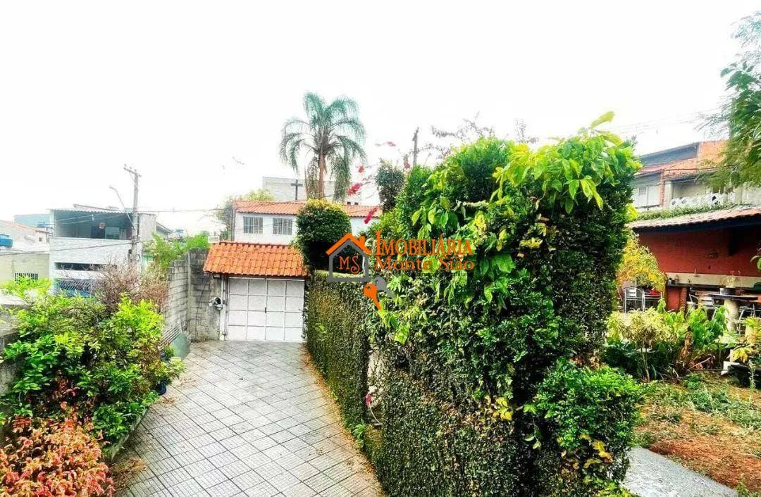 Imagem Casa com 3 dormitórios à venda, 388 m² por R$ 1.100.000,00 - Jardim Santo Afonso - Guarulhos/SP