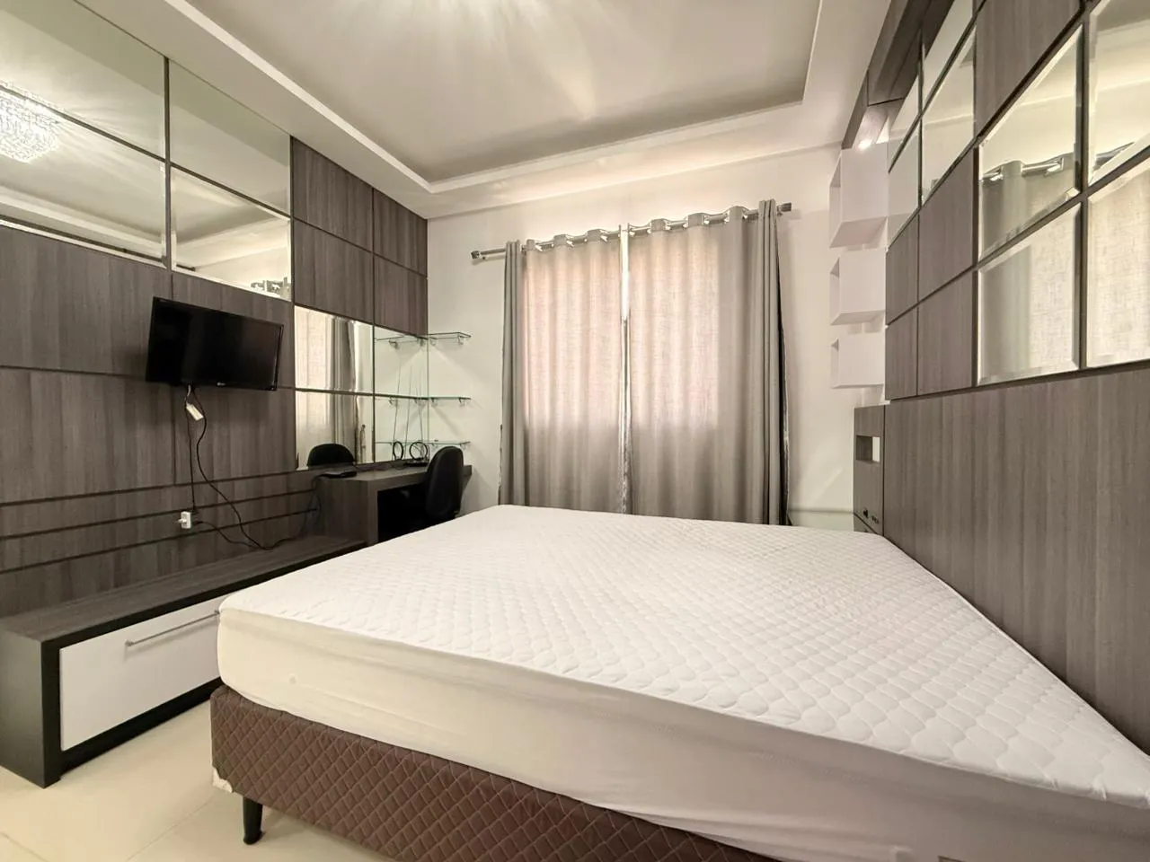 Imagem Apartamento com vista para o mar à venda com 197.7m2 por R$ 2.490.000,00