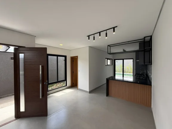 Imagem Casa Semi Mobiliada à Venda com Piscina e Suíte Nova Jaguarí
