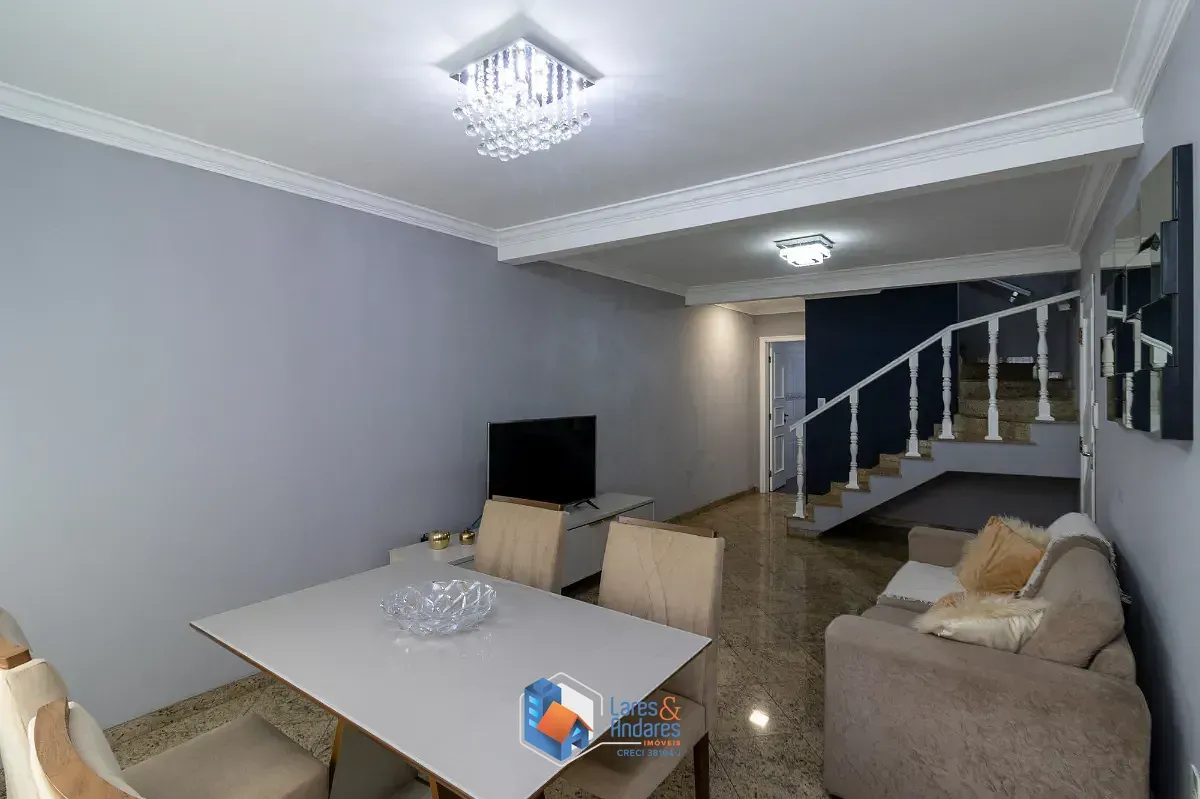 Imagem Sobrado para venda em Vila Nova Cachoeirinha com 3 quartos, sendo 1 suíte, 180m²
