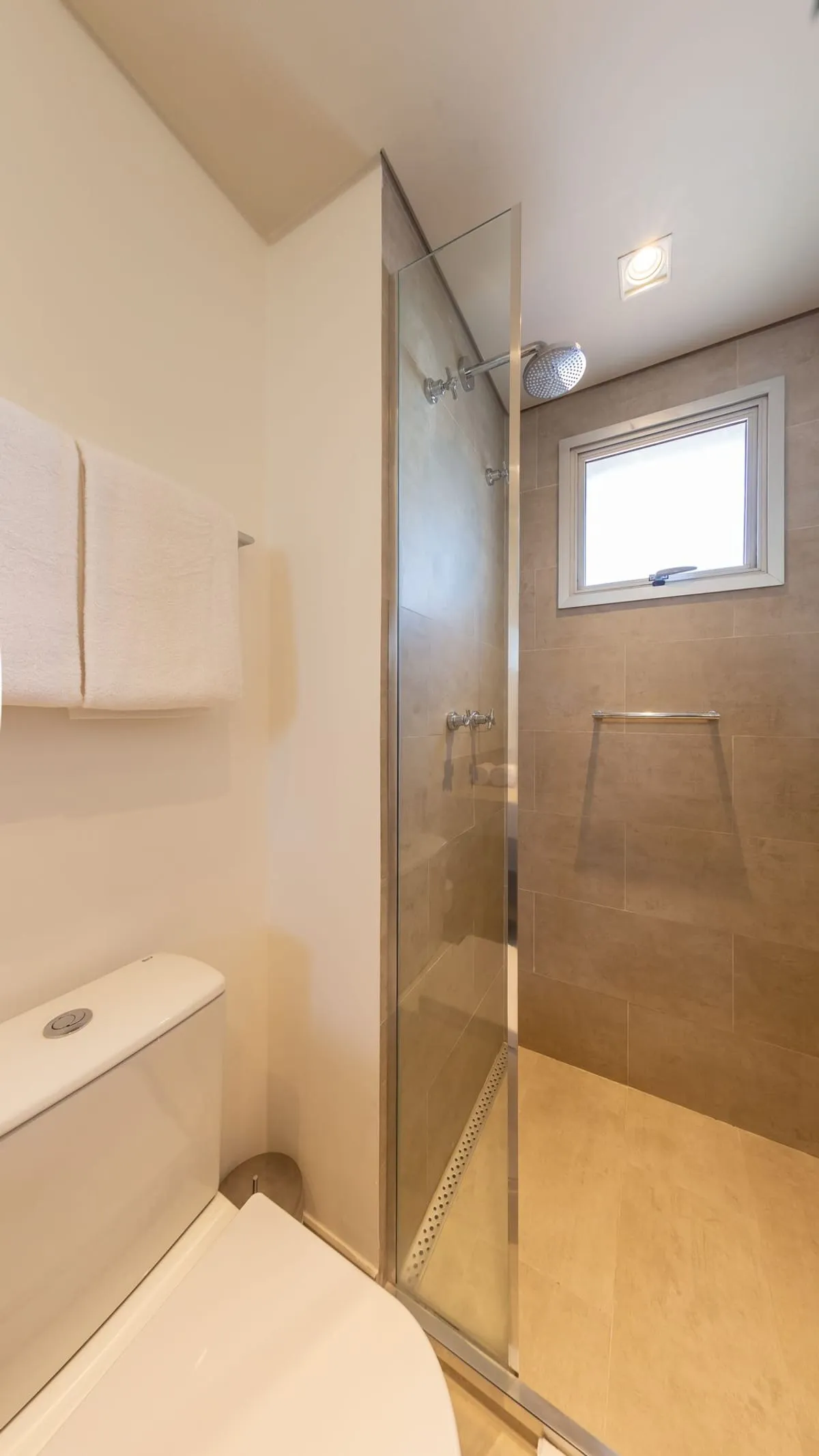Imagem Apartamento com 2 Quartos para alugar, 64m² - Vila Olímpia