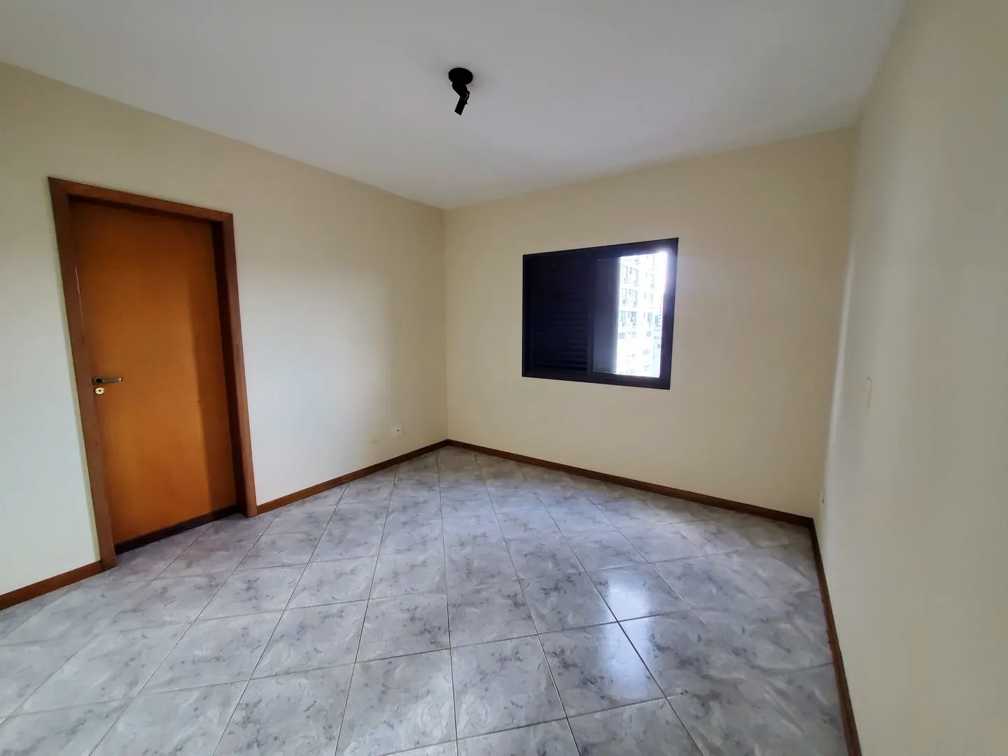 Imagem Apartamento à venda 2 Quartos, 1 Suite, 1 Vaga, 75M², Centro, Taubaté - SP | Edifício Millenium