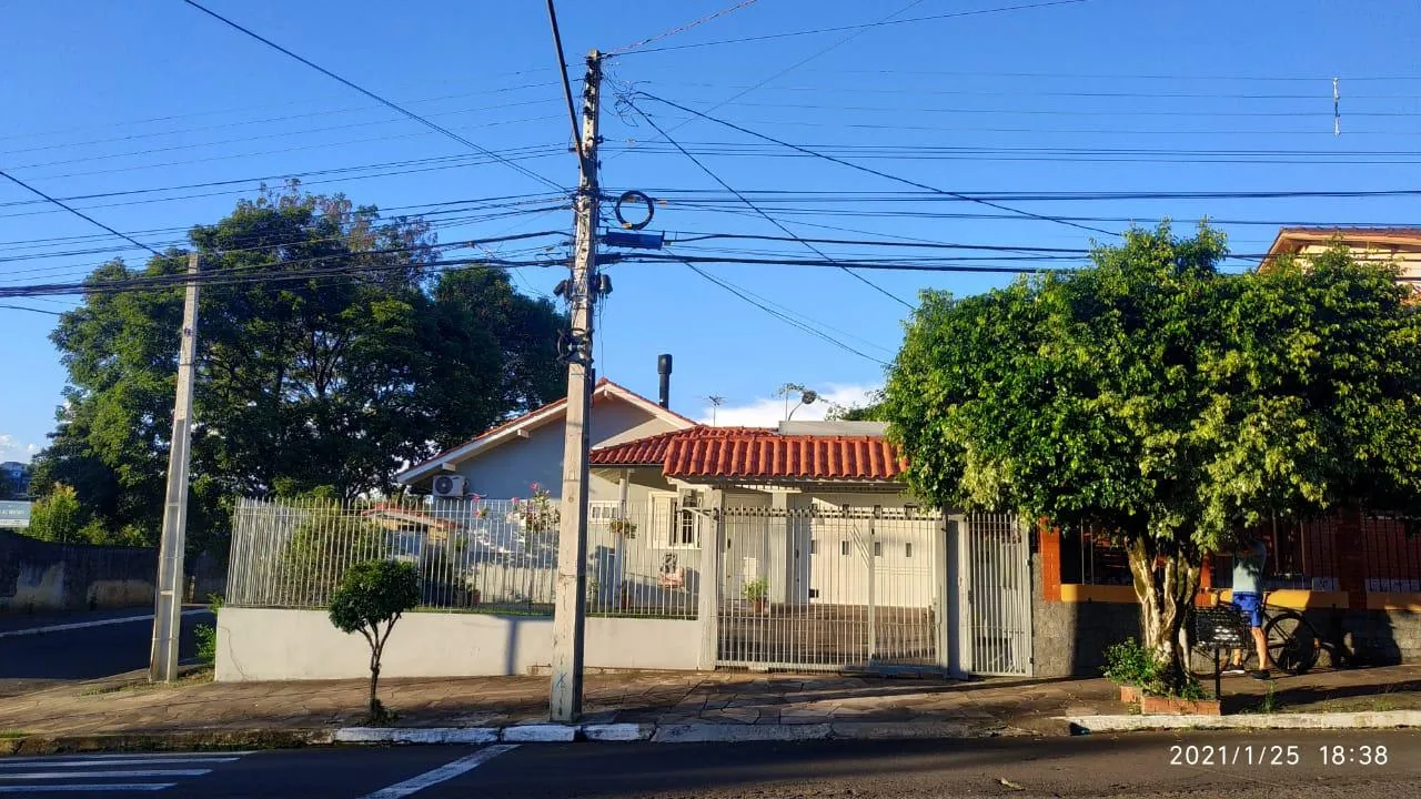 Foto do imóvel Casa para venda no bairro Guarani, Novo Hamburgo - 3 dormitórios