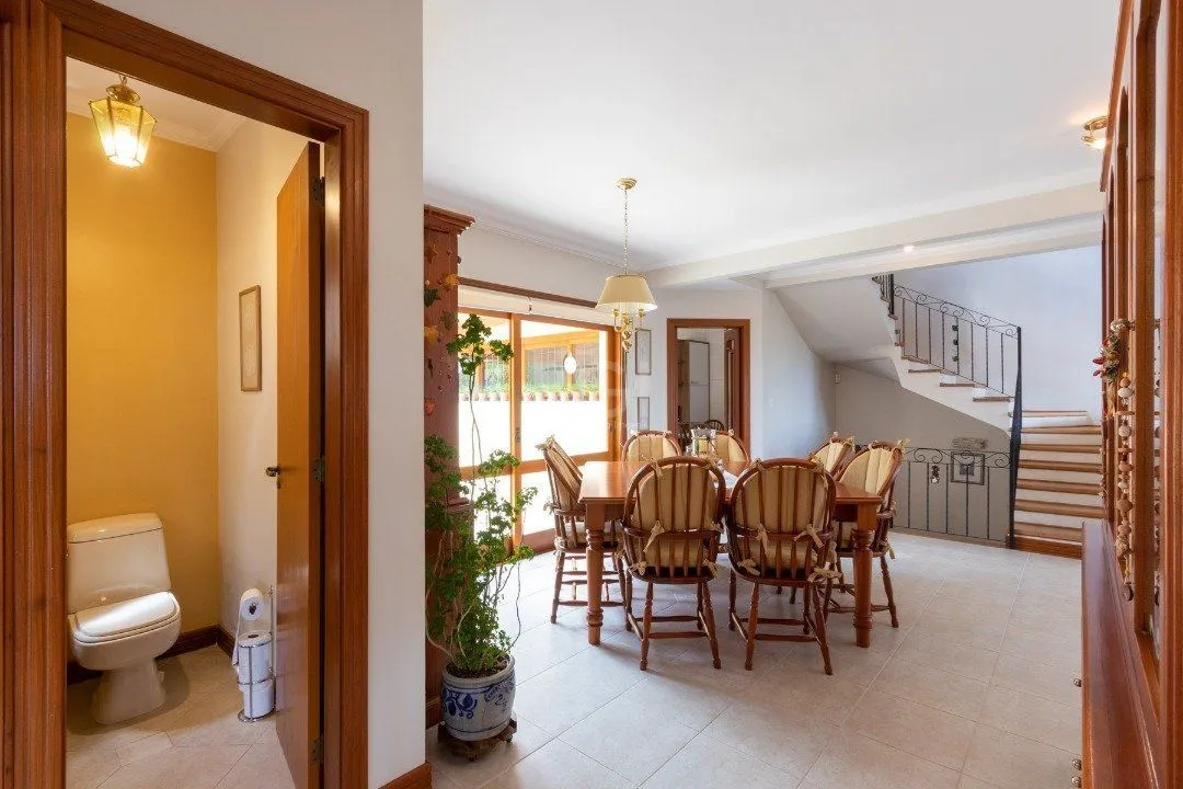 Imagem Casa para Venda - 358.78m², 3 dormitórios, sendo 1 suites, 3 vagas - Jardim Isabel