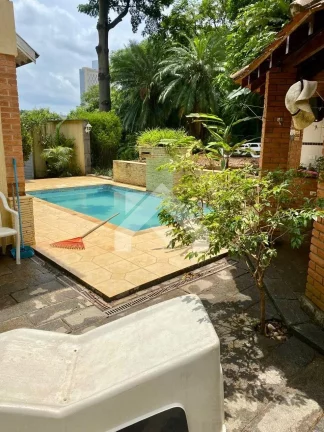 Imagem Casa de Condomínio em Alphaville Residencial Um - Barueri