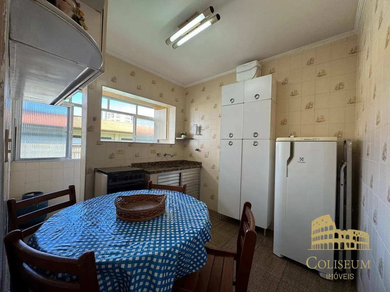 Imagem Apartamento com 2 dormitórios à venda, 54 m² por R$ 330.000,00 - Vila Guilhermina - Praia Grande/SP