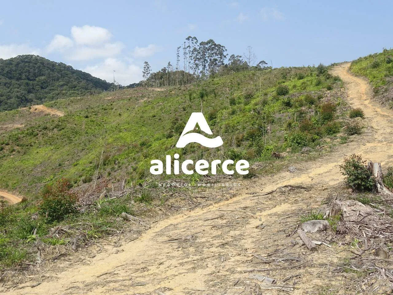 Imagem Área à venda com , 188.382m² em Área Rural de Biguaçu Biguaçu
