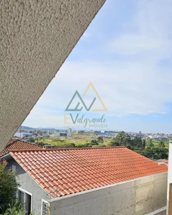 Imagem Casa Padrão com Ático