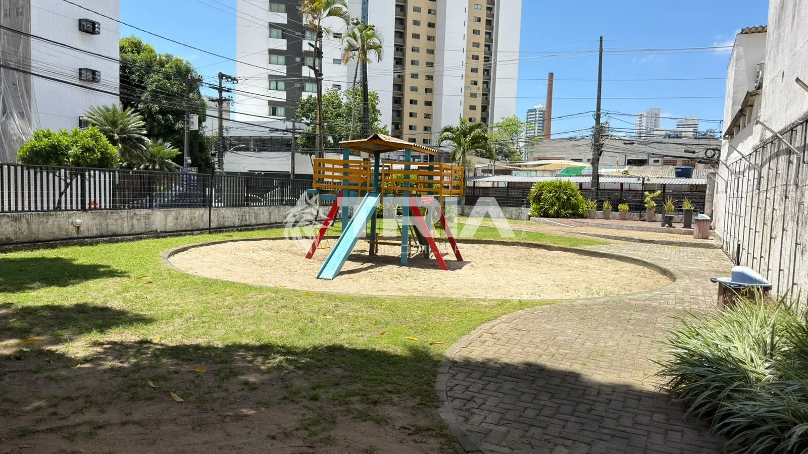 Imagem Apartamento de 2 quartos, 56m² no bairro Torre, em Recife