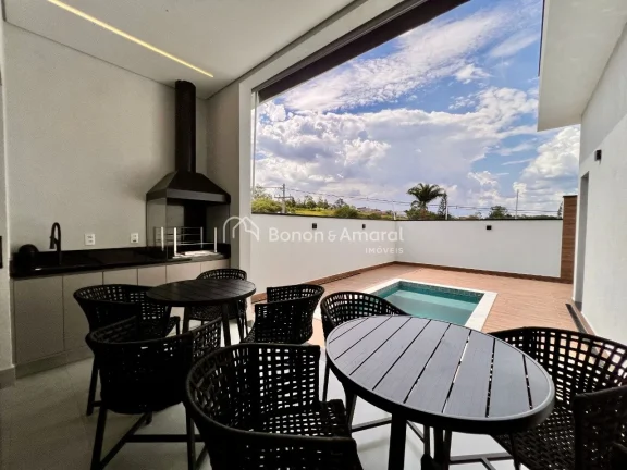 Imagem Casa de condominio a venda em Valinho!!

Residência térrea de alto padrão ? porteira fechada

Um ...
