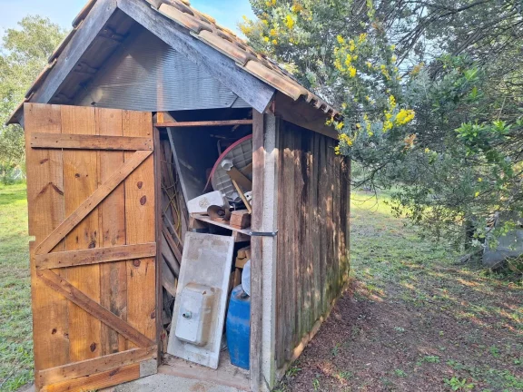 Imagem EXCELENTE TERRENO, de 3.200m², Condomínio Fechado, com Lagoas, Águas Claras