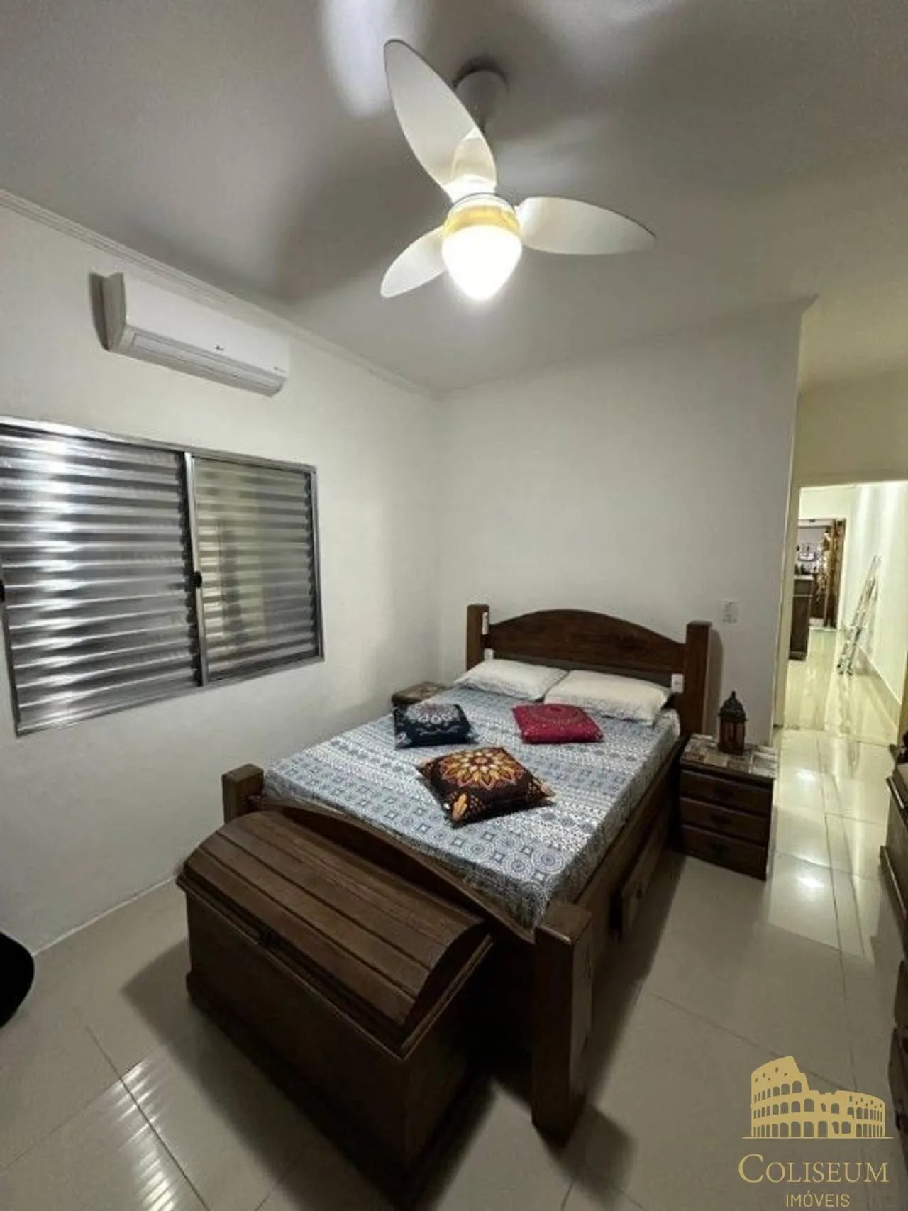 Imagem Casa com 2 dormitórios à venda, 110 m² por R$ 600.000,00 - Vila Guilhermina - Praia Grande/SP