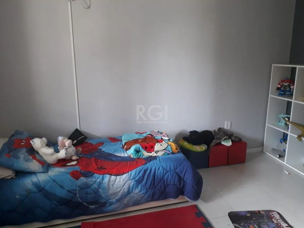 Imagem Casa para Venda - 120m², 2 dormitórios, 4 vagas - Cavalhada