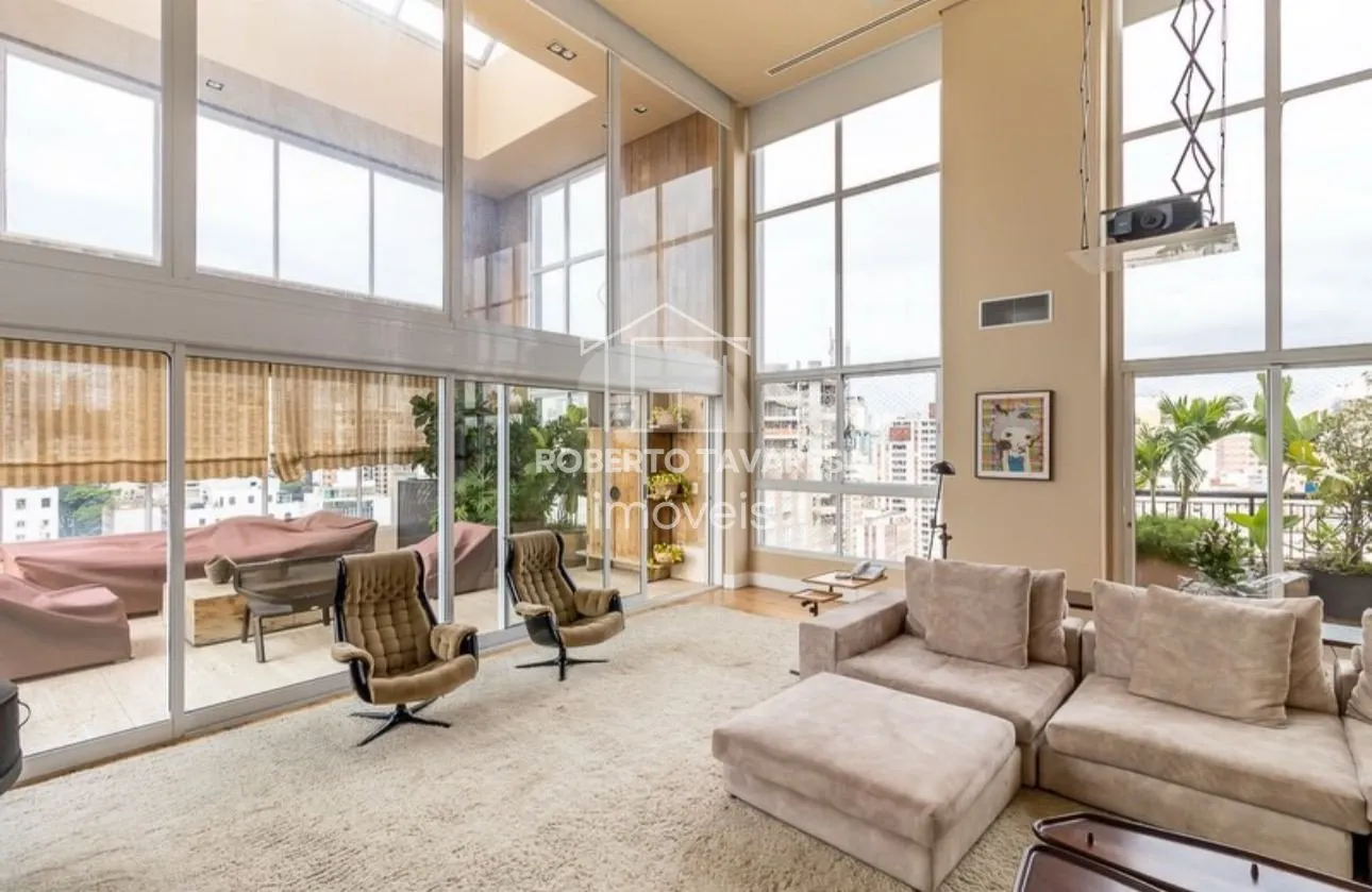 Imagem Cobertura Duplex mobiliada 820m² de área útil à venda no Jardim América com 5 suítes e 7 vagas!