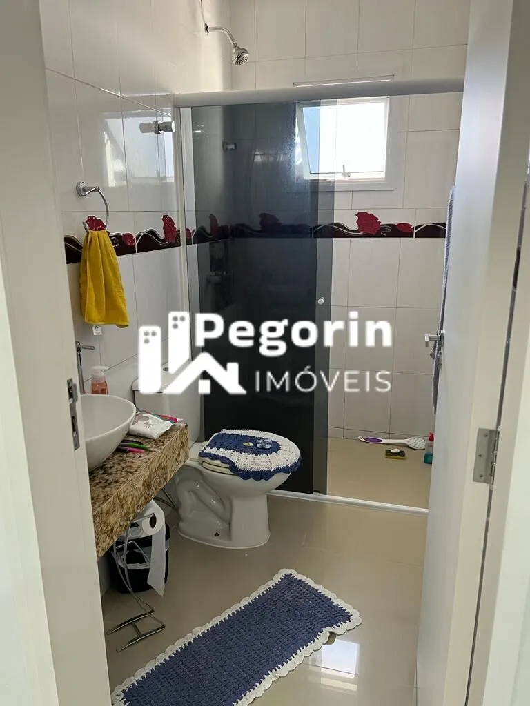 Imagem Sobrado 03 qts sendo uma suíte com hidro no bairro Santa Cândida, Curitiba-PR