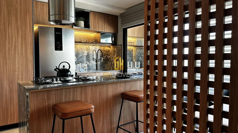 Imagem AP1525

Apartamento de alto padrão com 3 quartos sendo 1 suíte.

 O apartamento possui: FOTOS DO D...