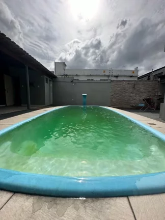 Imagem Casa duplex com quadra esportiva e piscina , disponível para locação, no conjunto 31 de março, no bairro Japiim , semi-mobiliada