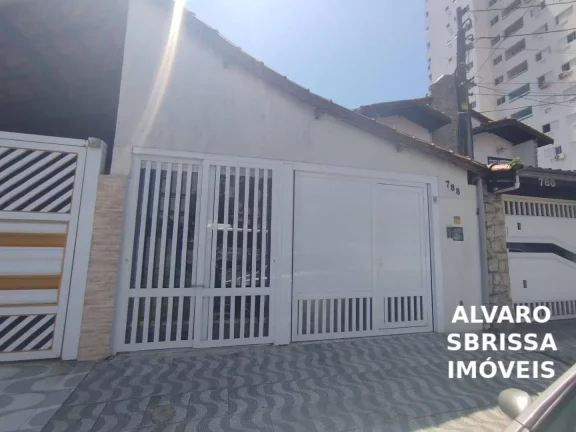 Foto do imóvel Casa a Venda na GUILHERMINA, com área de lazer completa, painel solar e comércio. Lado praia!!!!!