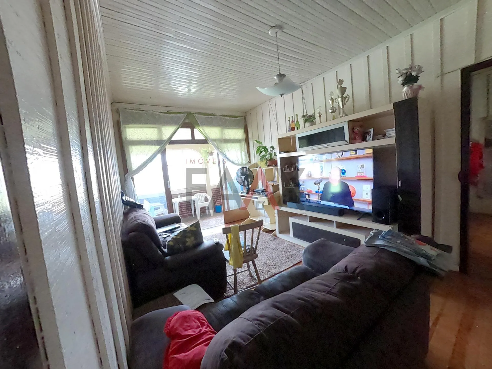 Imagem Casa com 3 salas comerciais à venda, Próximo a Paróquia Santana, SANTANA, GUARAPUAVA - PR