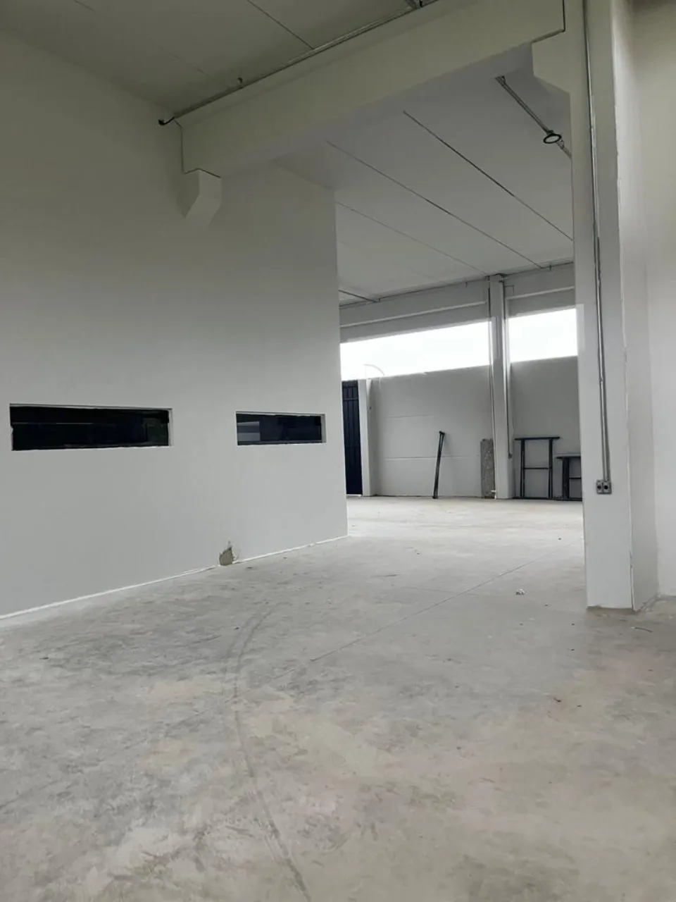 Imagem Barracão Industrial de 954m² em Alphaville Nova Esplanada - Votorantim-SP: Venda ou Locação.