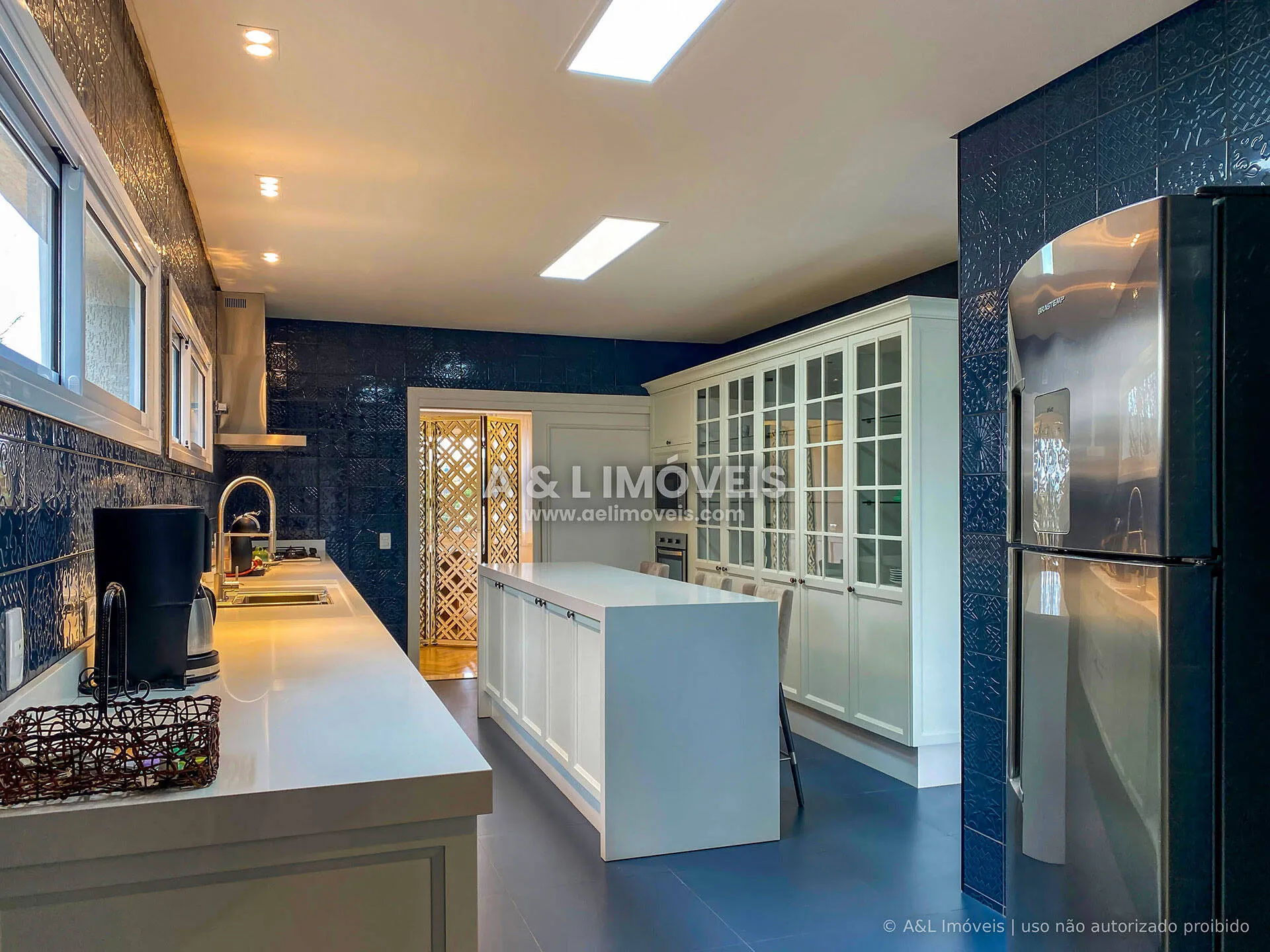 Imagem Casa de Luxo | Alto do Capivari | 793 m² | SPA e Casa de Hóspedes