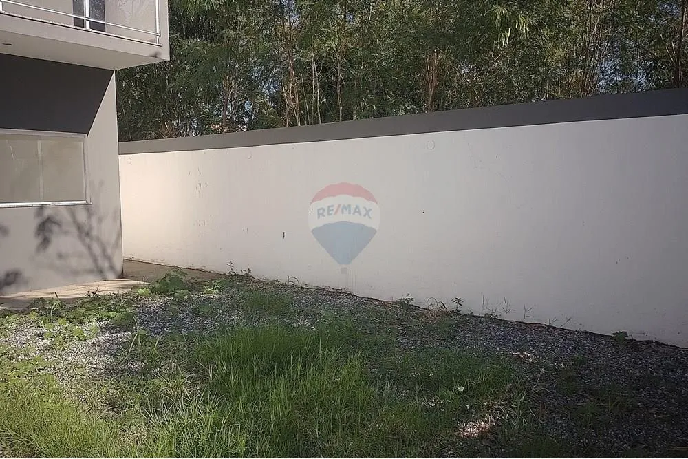Imagem Casa com 2 quartos para venda em Pedra de Guaratiba.