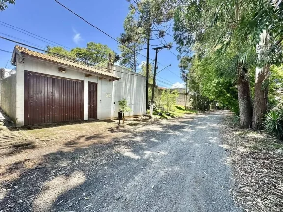 Imagem Cond Vila Velha - Casa 80% TÉRREA, 3 suítes! Lote 1.546m² plano!