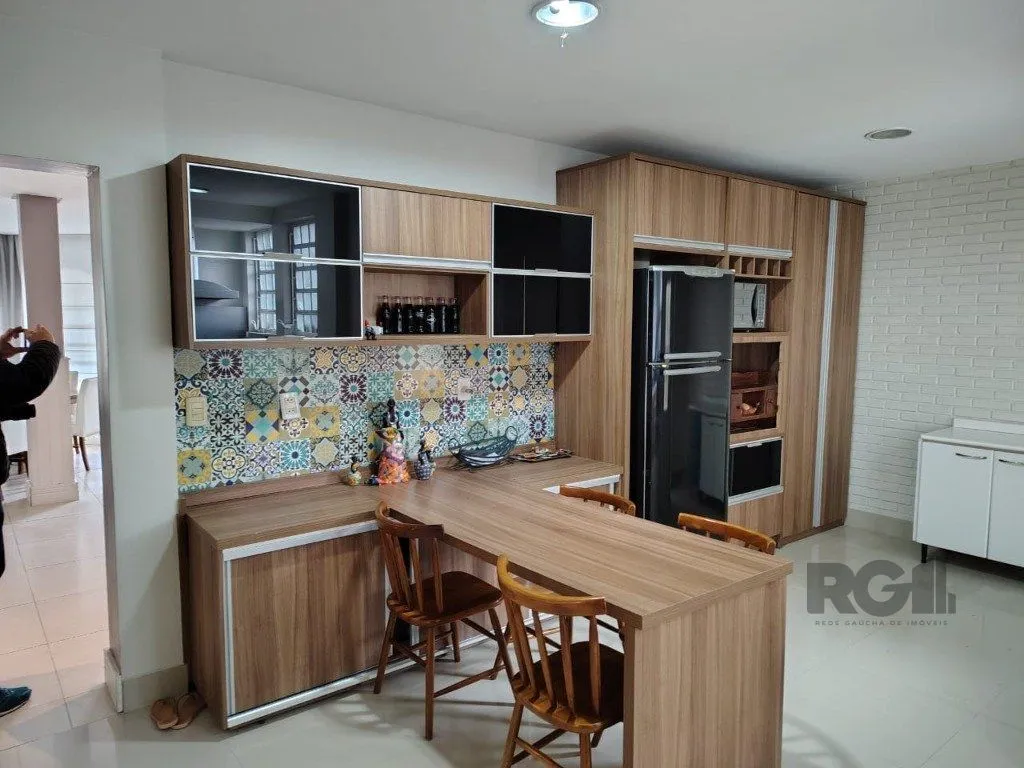 Imagem Casa sobrado com 300m² na Vila Nova de 3 dormitórios e 4 vagas