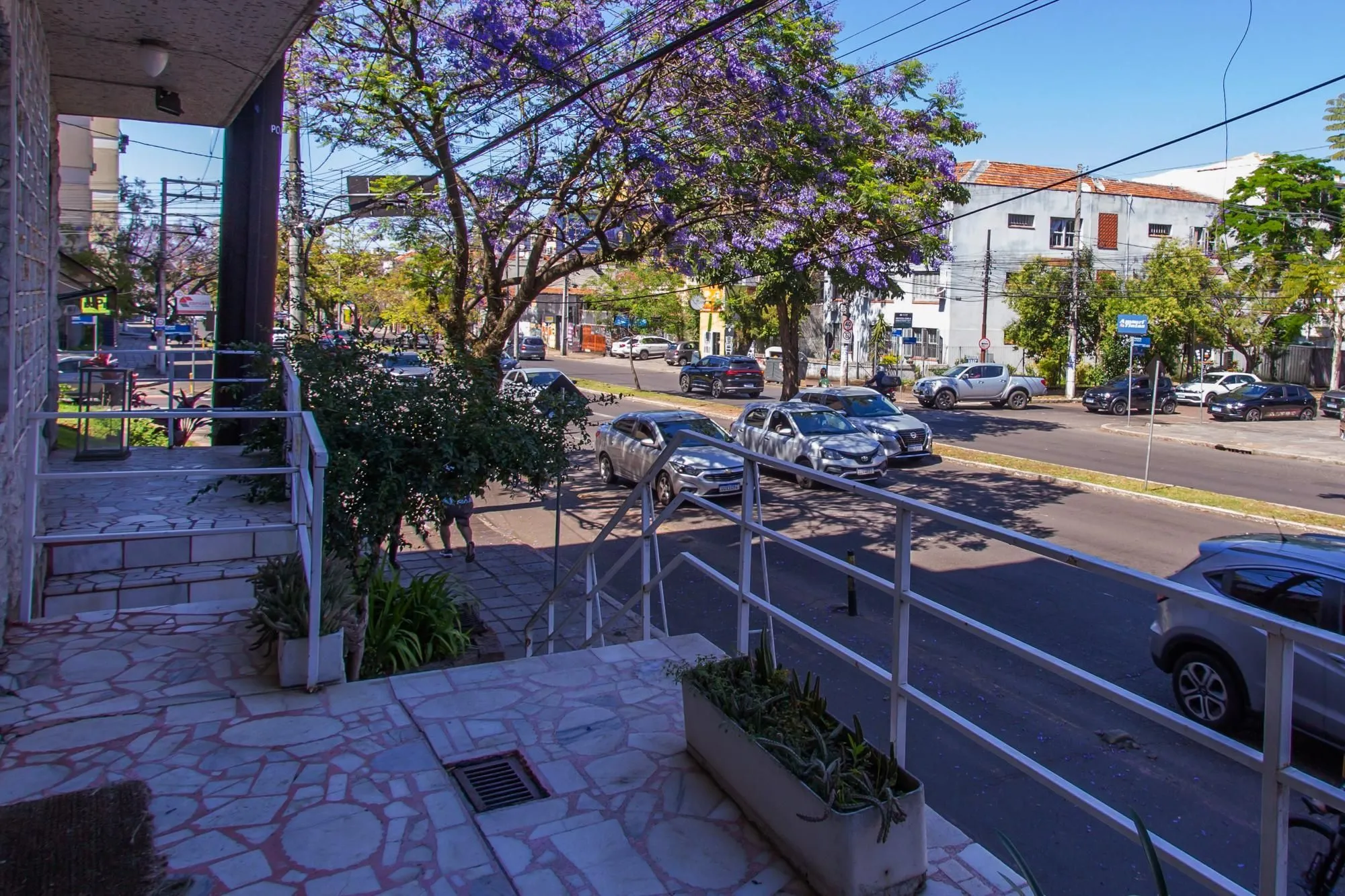 Imagem Apartamento Garden com 2 quartos e 94m² à venda em Rio Branco, Porto Alegre.