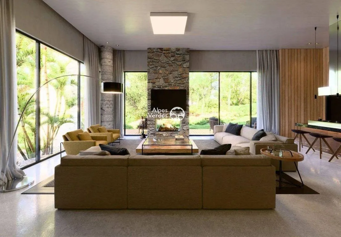 Imagem Vende-se casa em Condominio O Bosque em Gramado a 7 minutos da Rua Coberta