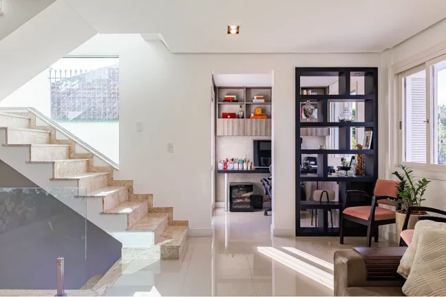 Imagem Casa para venda no bairro Vila Ipiranga em Porto Alegre