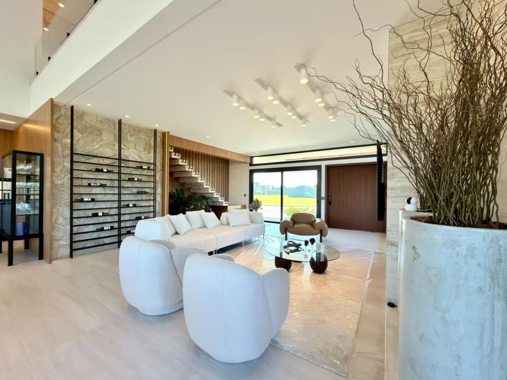 Imagem Casa em Condominio 5 Dormitórios - Bairro --