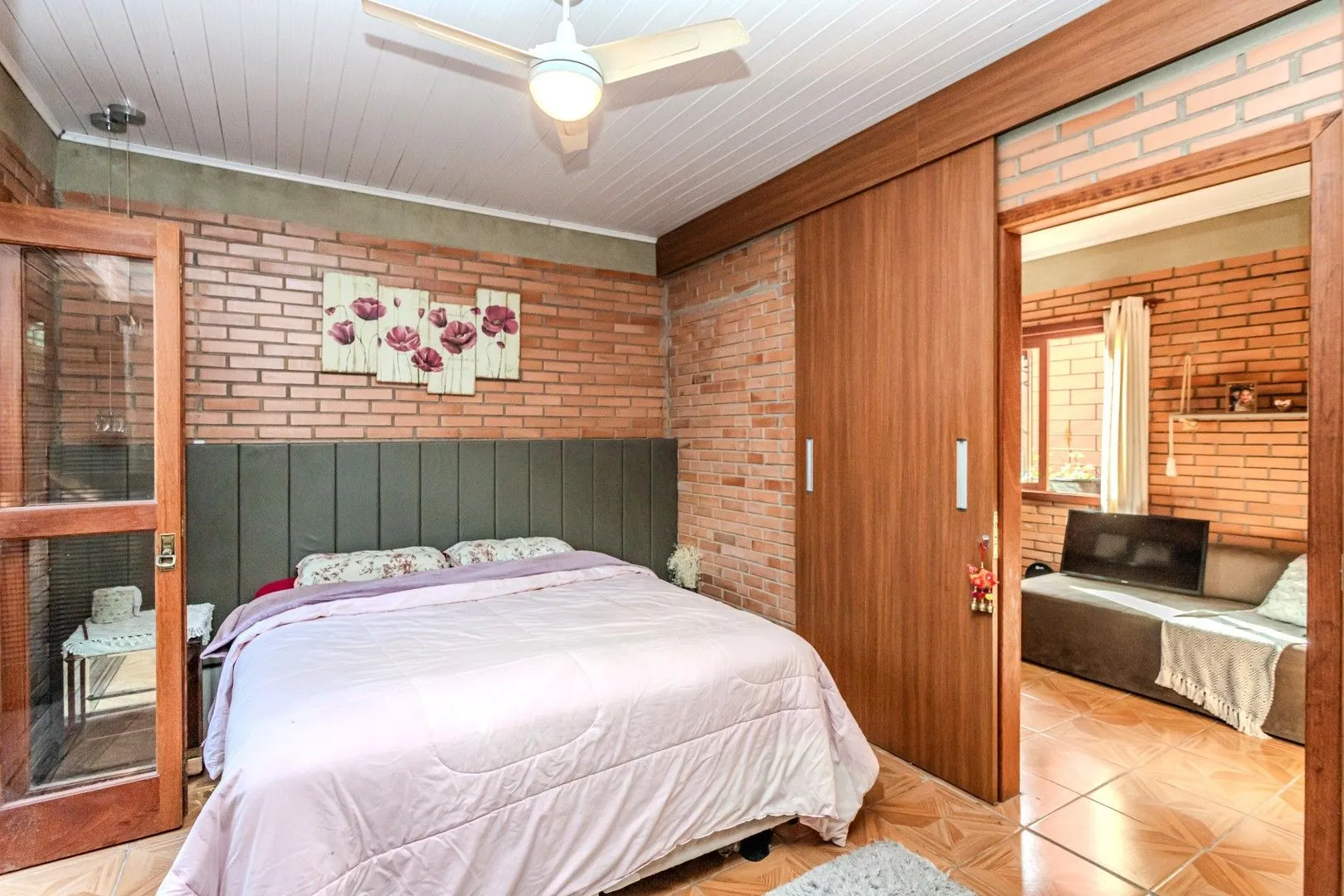 Imagem Casa no Jardim Botânico de 2 dormitórios 1 vaga e amplo terreno
