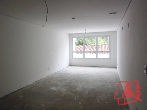 Imagem No bairro Higienópolis, sala de 43m² com vaga.