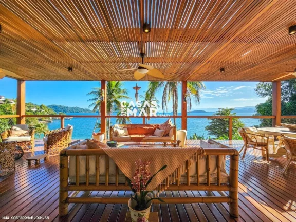 Imagem Casa Frente Mar para Venda em Angra dos Reis / RJ