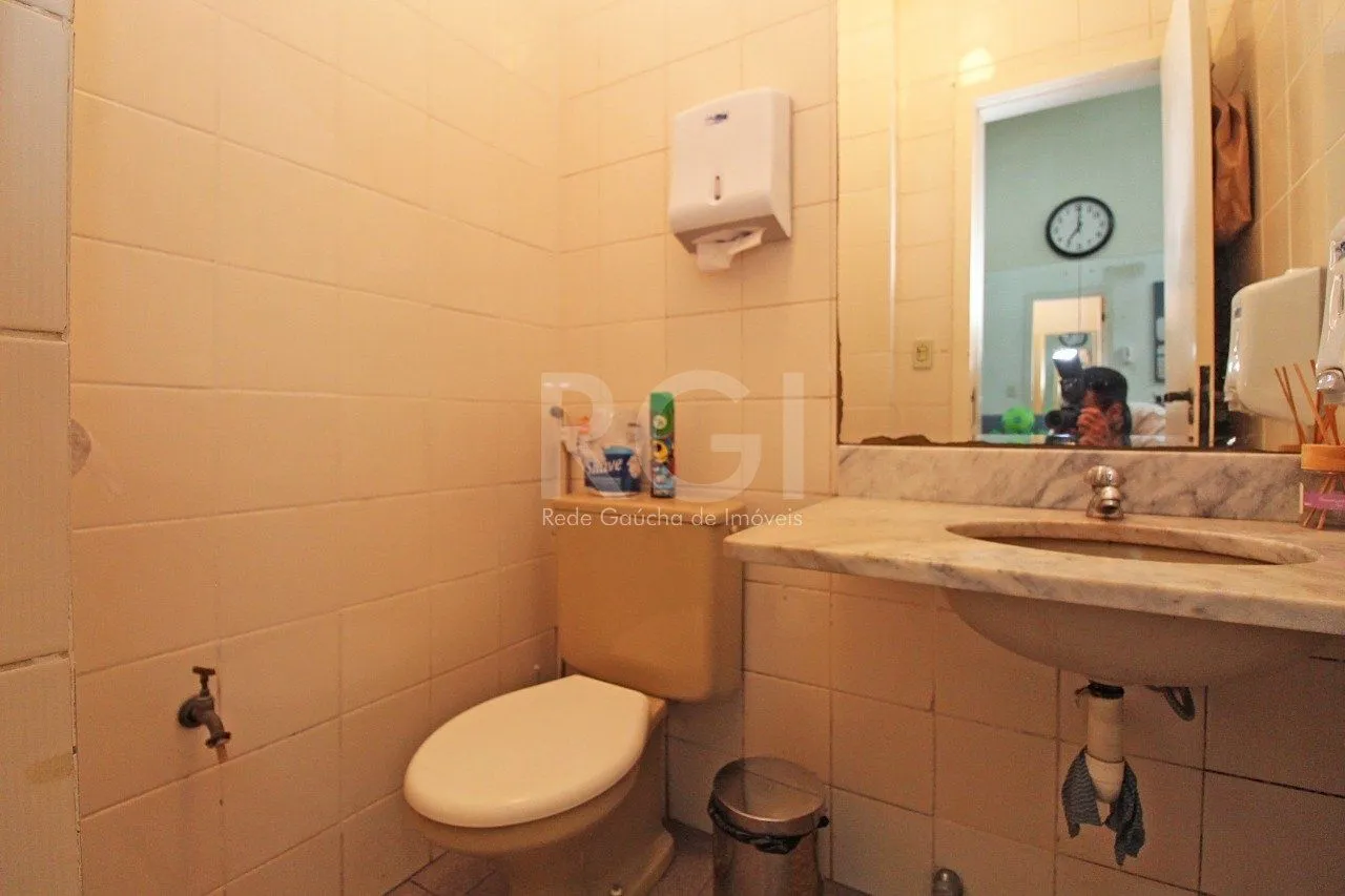 Imagem Casa Comercial para Venda - 68.58 Auxiliadora, Porto Alegre/RS