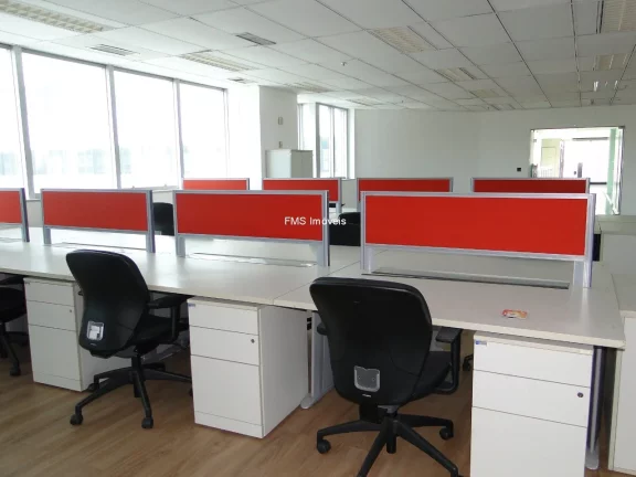 Imagem Conjunto Comercial para Locação na Vila Cordeiro de 458m²