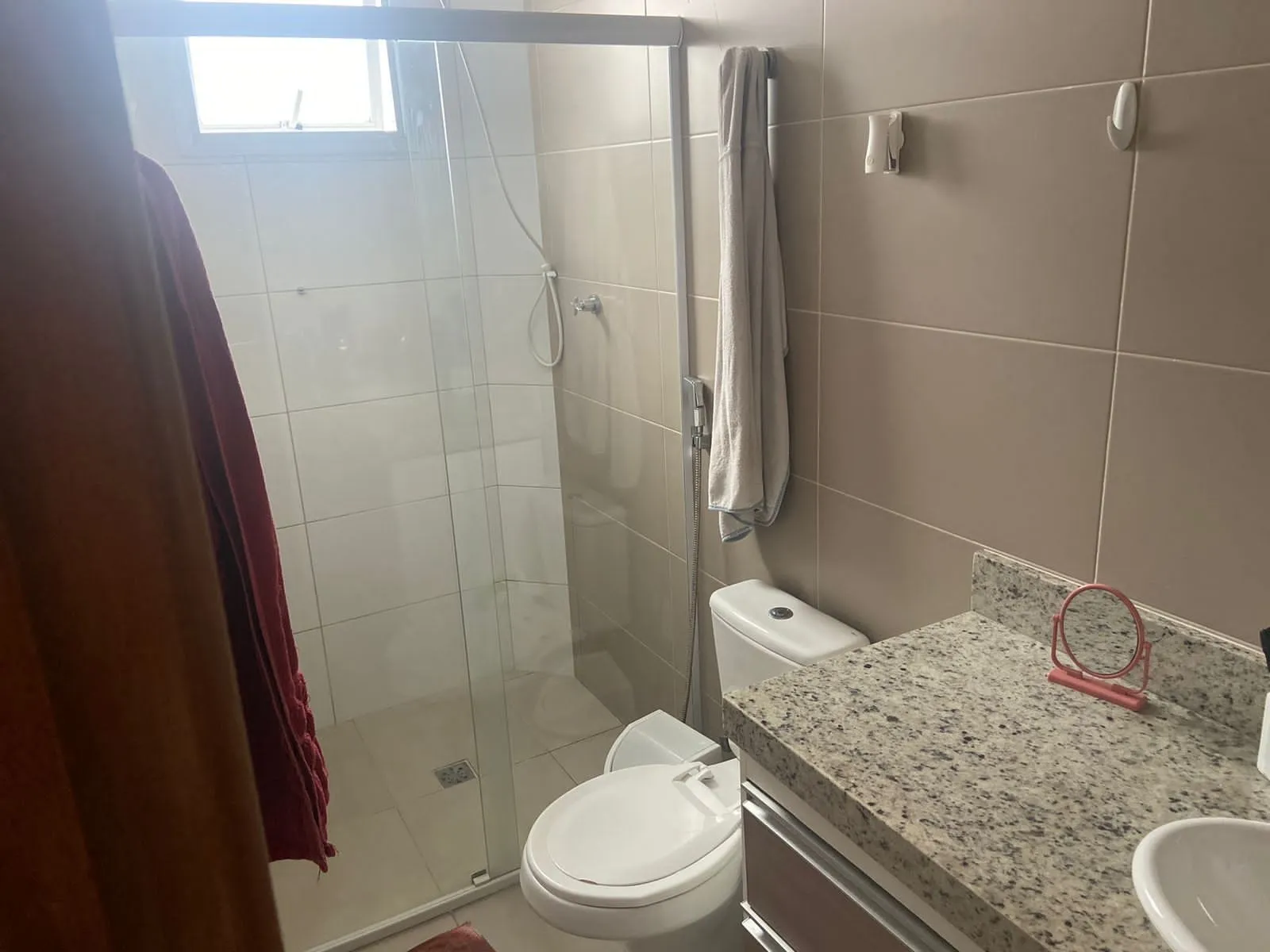 Imagem Residência Exclusiva no Marapé: Espaço, Elegância e Conforto em Cada Canto