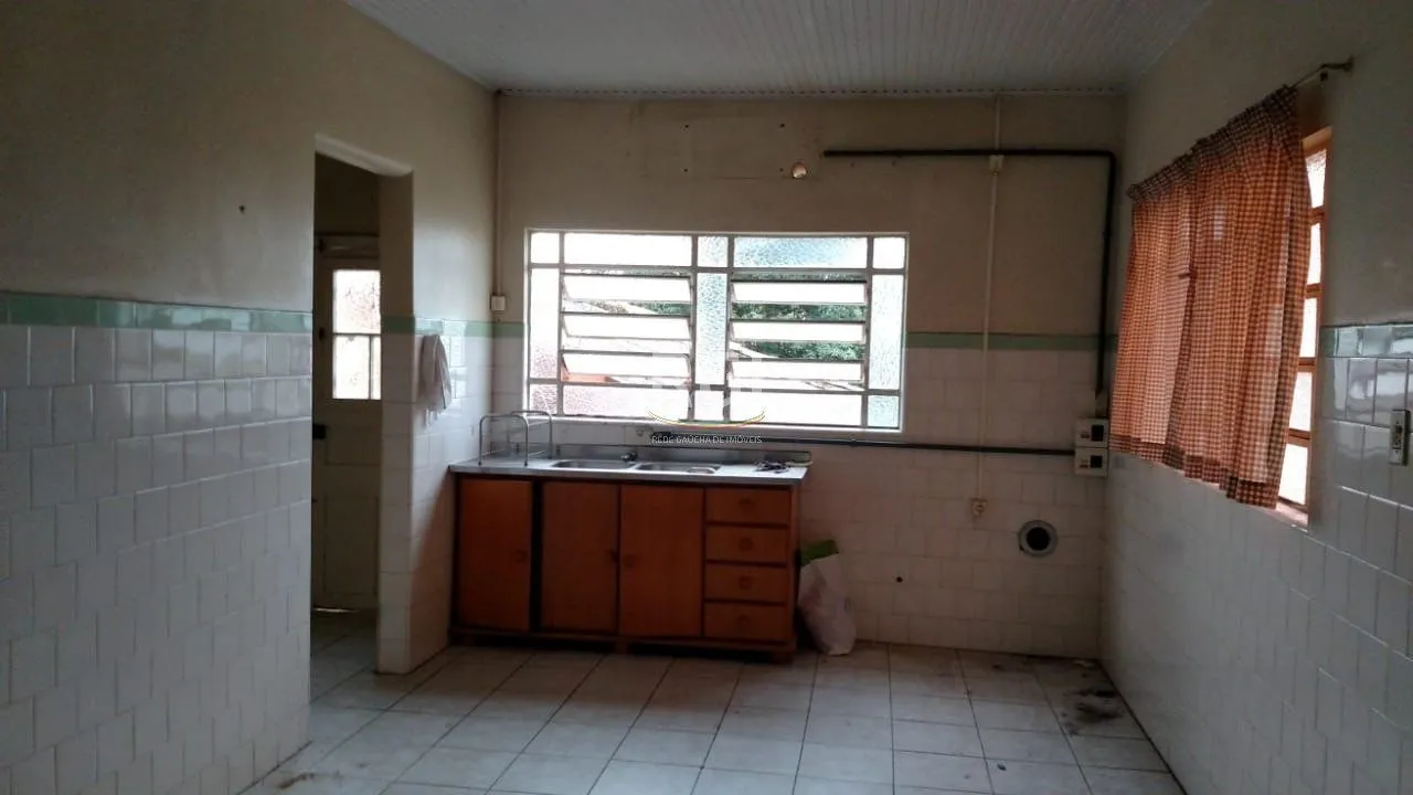 Imagem Casa para Venda - 140m², 3 dormitórios, 3 vagas - Santo Antonio