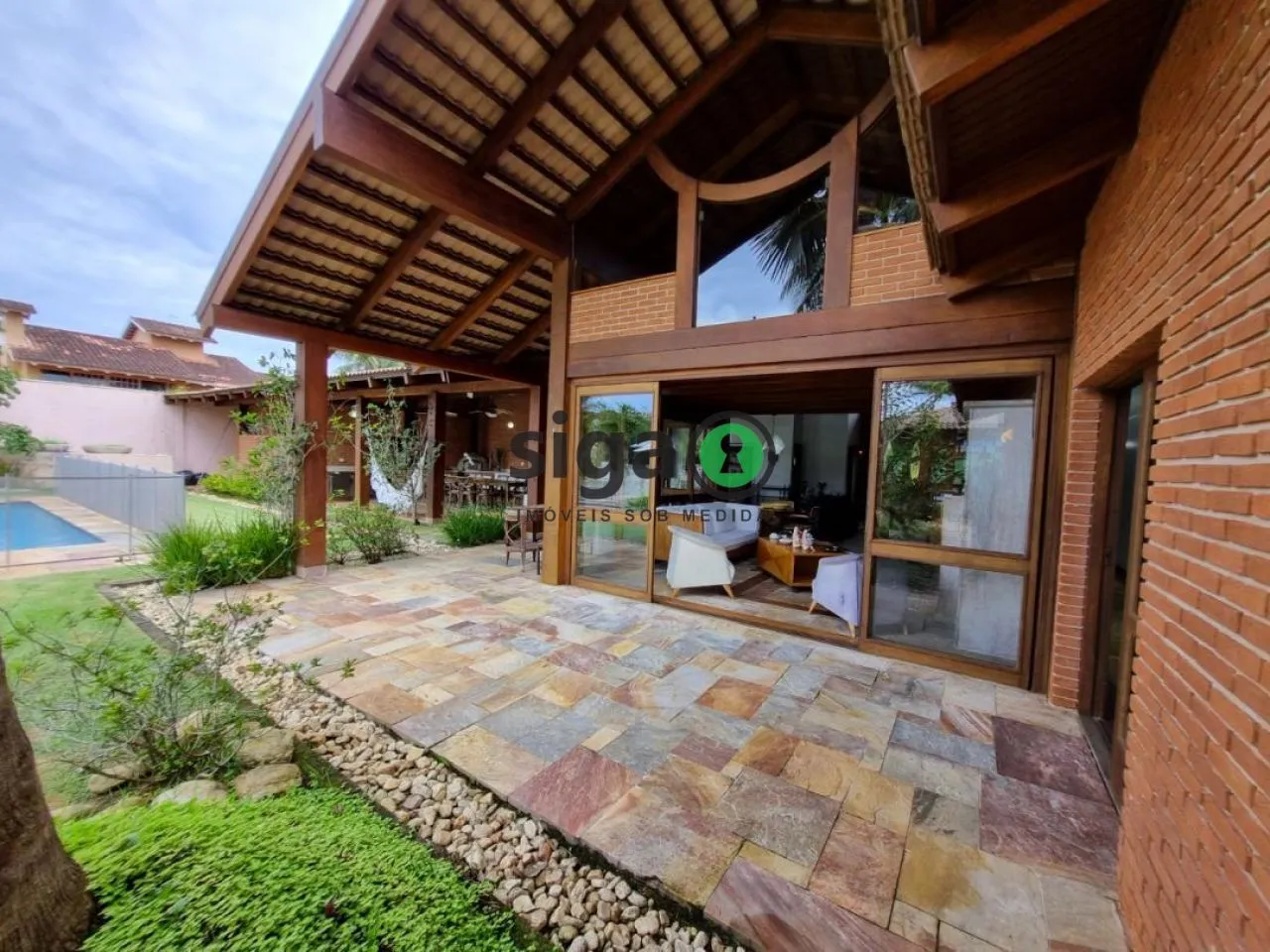 Imagem Casa a Venda em Condomínio Jardim Acapulco 5 quartos