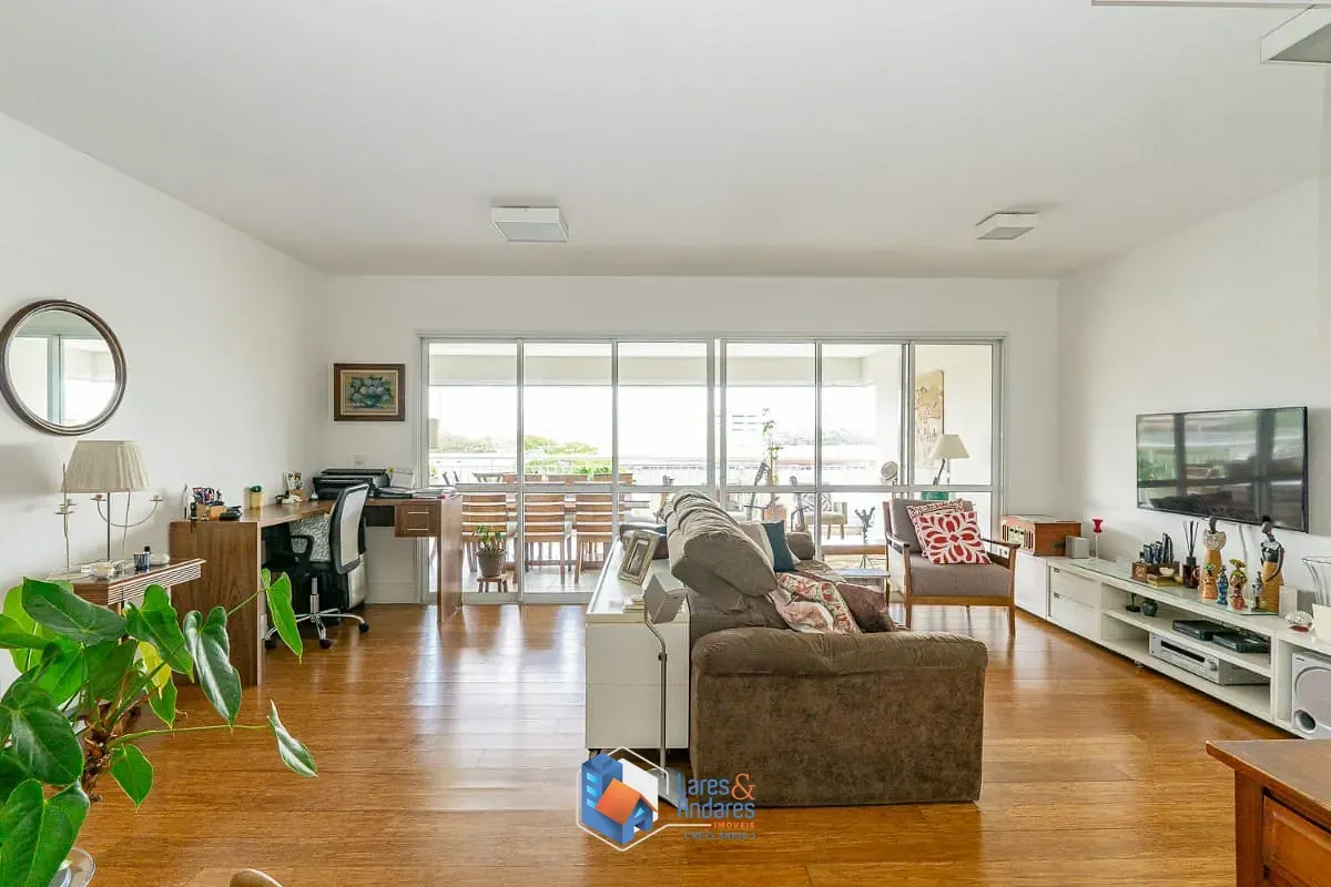 Foto do imóvel Apartamento para venda em Santo Amaro com 3 quartos, sendo 3 suítes, 160m² em Avenida Mário Lopes Leão