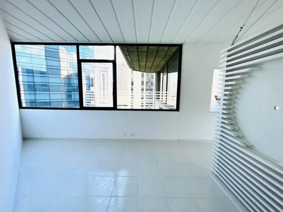 Imagem Conjunto comercial com 220m² para locação próximo a Berrini.
