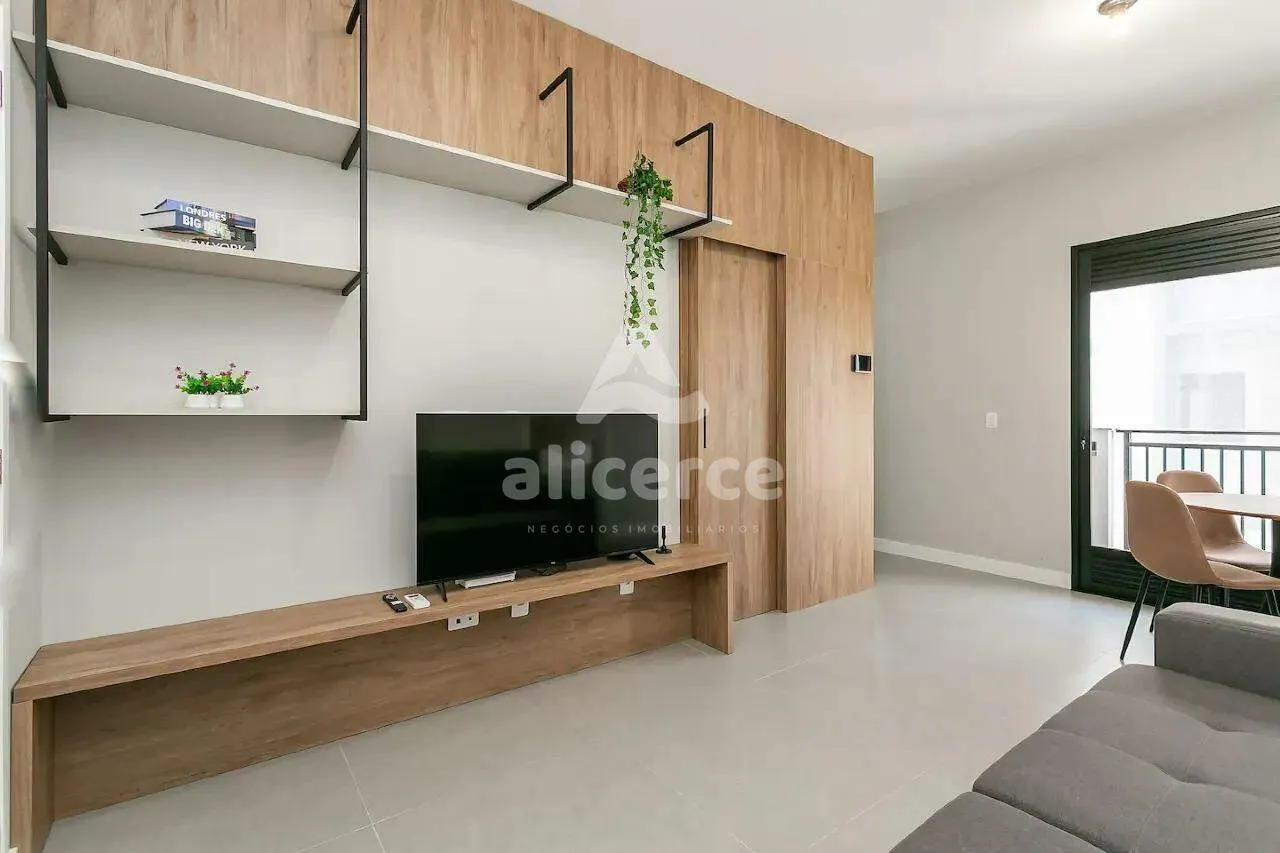 Imagem PRONTO PARA MORAR - Apartamento de 2 Dormitórios l 1 Suíte l Mobiliado l Florianópolis/SC