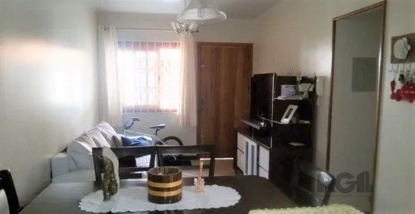Imagem Casa em condomínio no Partenon de 3 dormitórios e vaga