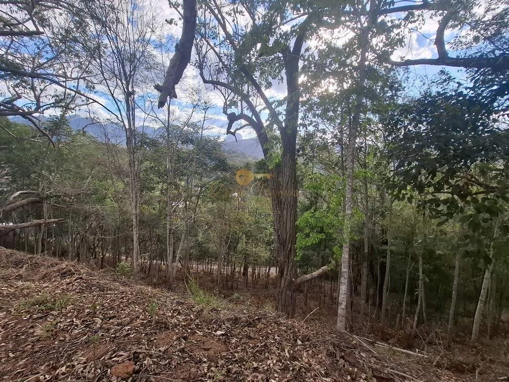 Imagem Terreno em Condomínio para Venda em Teresópolis / RJ no bairro Cascata do Imbuí